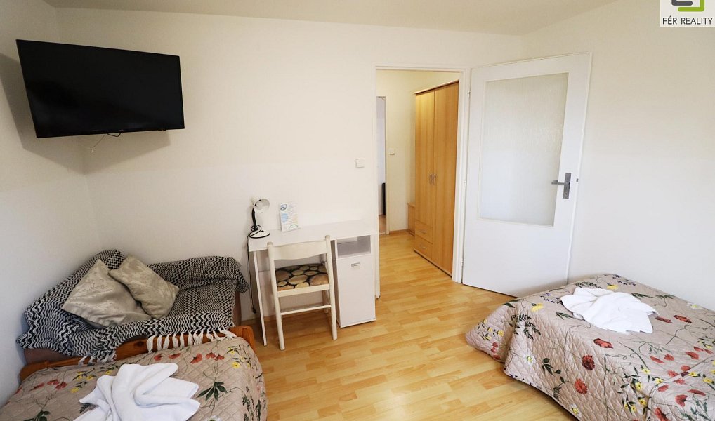 Prodej ubytovacího objektu 607 m², Vědomice – náhled fotky 18