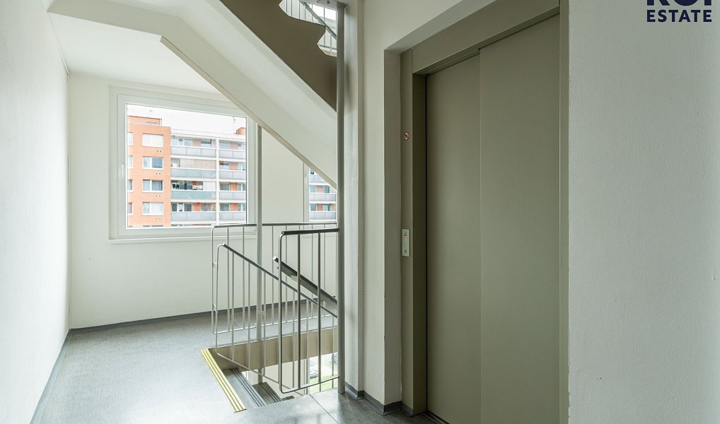 Pronájem bytu 3+1 76 m², Praha – náhled fotky 16