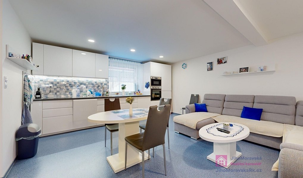 Prodej obchodních prostor 639 m², Březí – náhled fotky 15
