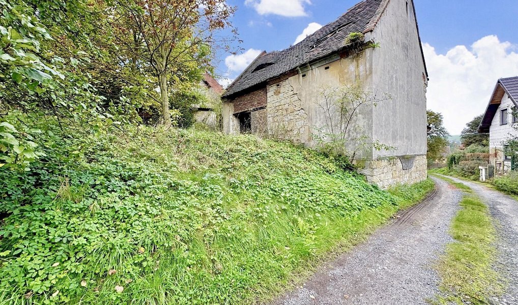 Prodej stavebního pozemku 889 m², Holedeč – náhled fotky 2