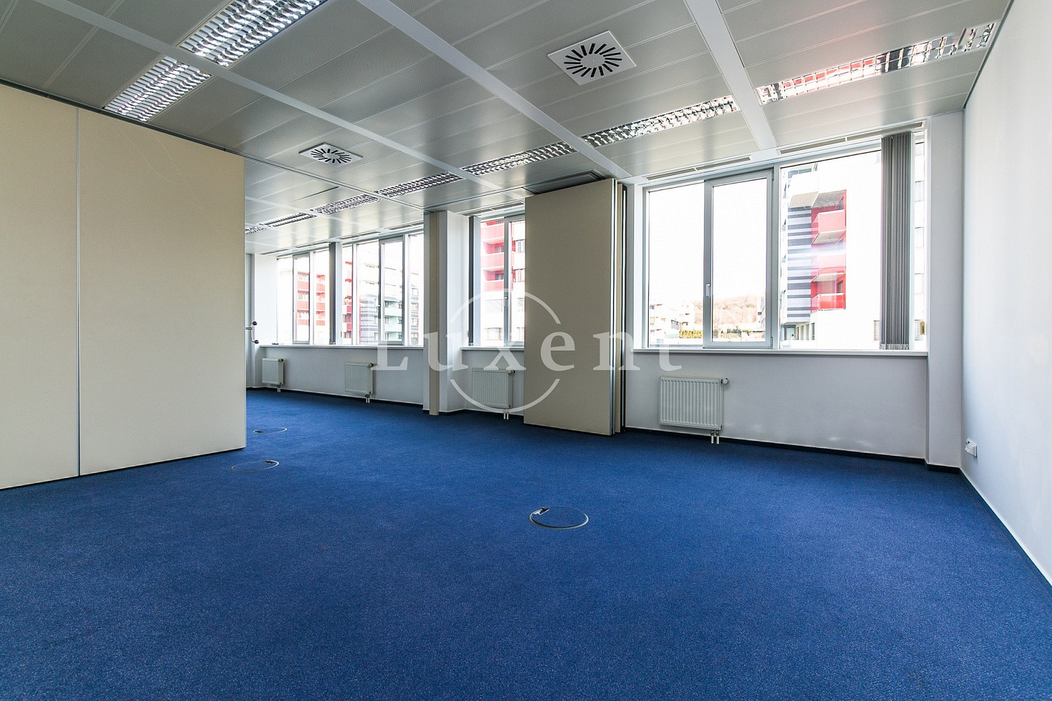 Pronájem kanceláře 393 m² – fotografie 5