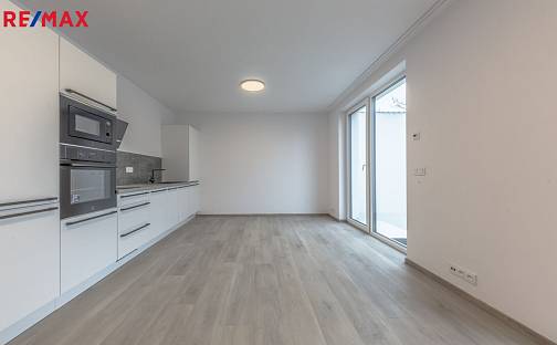 Pronájem bytu 1+kk 35 m², Veleslavínova, Kladno - Kročehlavy