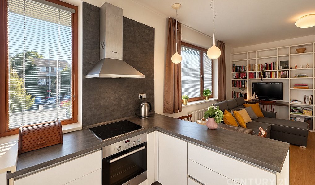 Prodej bytu 3+kk 81 m², Praha – náhled fotky 2