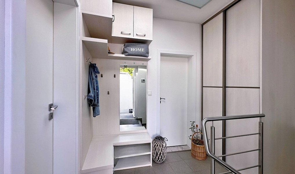 Prodej domu 185 m² s pozemkem 456 m², Boršov nad Vltavou – náhled fotky 16