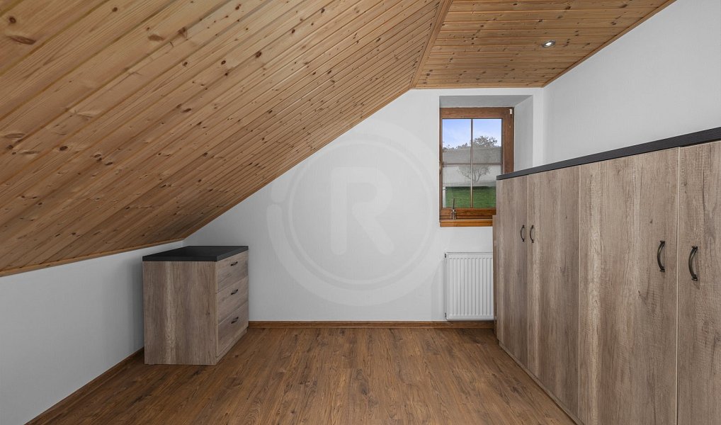 Prodej domu 125 m² s pozemkem 1 061 m², Hůry – náhled fotky 31