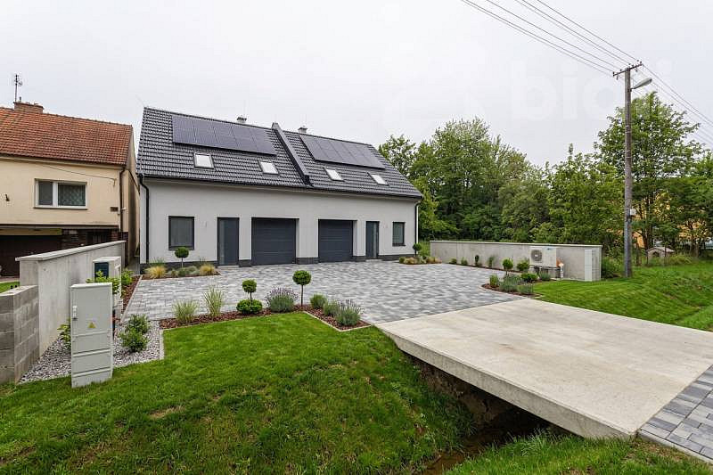 Prodej domu 160 m² s pozemkem 304 m² — photo 2
