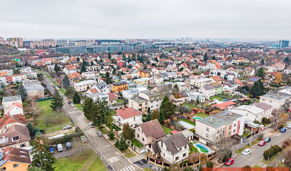 Prodej domu 173 m² s pozemkem 360 m², Praha – náhled fotky 25