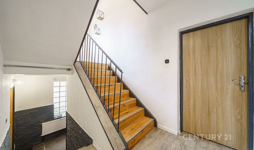 Prodej domu 122 m² s pozemkem 880 m², Karlovy Vary – náhled fotky 9