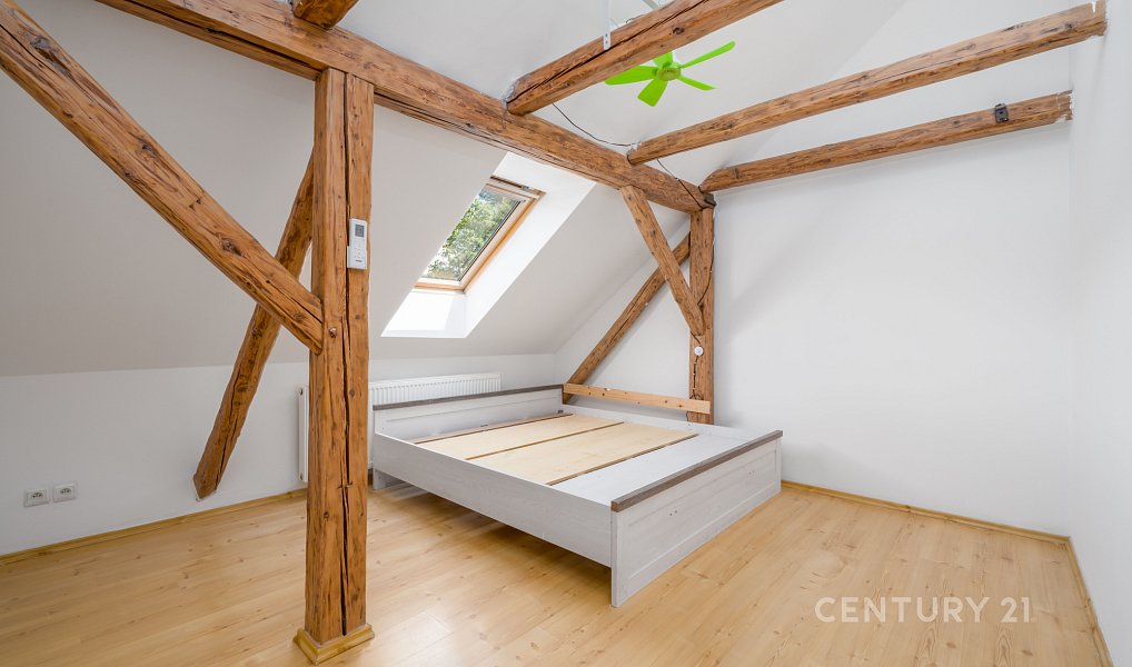 Prodej domu 241 m² s pozemkem 428 m², Chlumec – náhled fotky 32