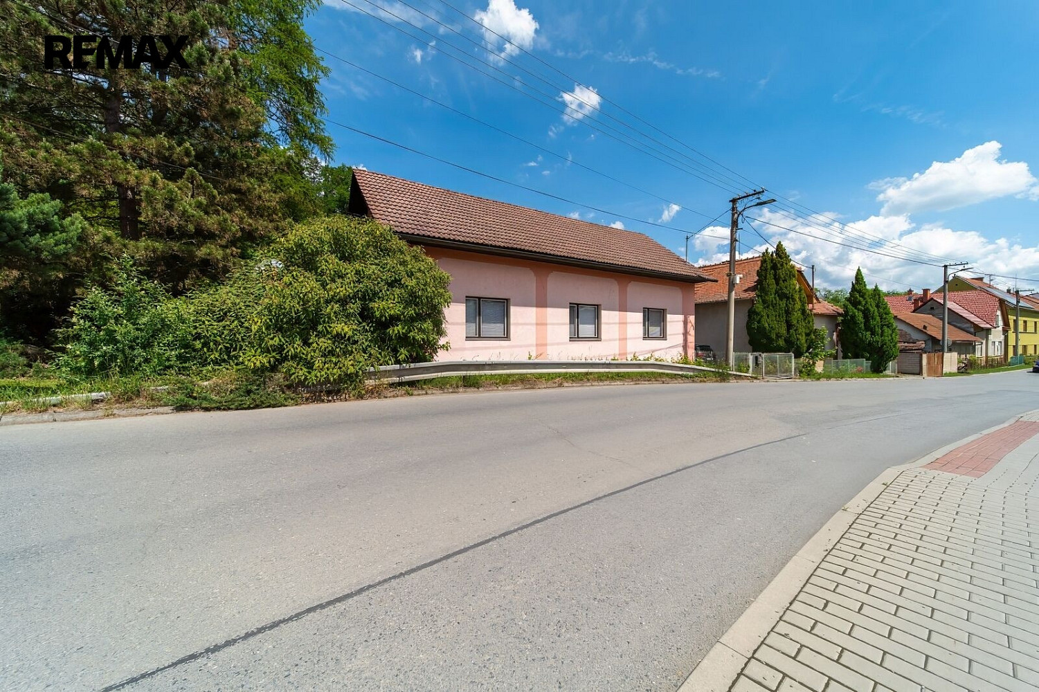 Prodej domu 362 m² s pozemkem 1 423 m² – fotografie 2