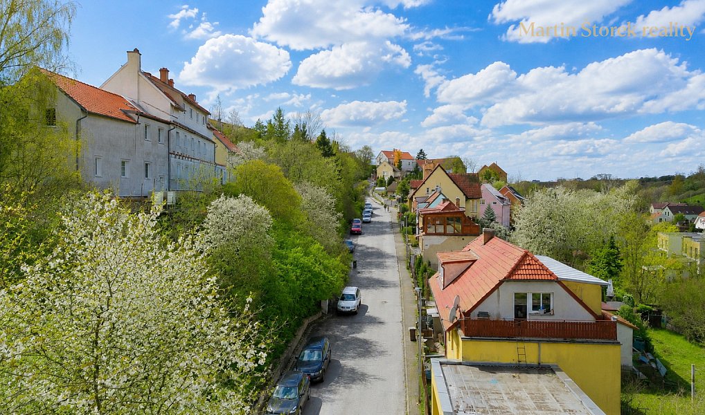 Prodej stavebního pozemku 909 m², Praha – náhled fotky 5
