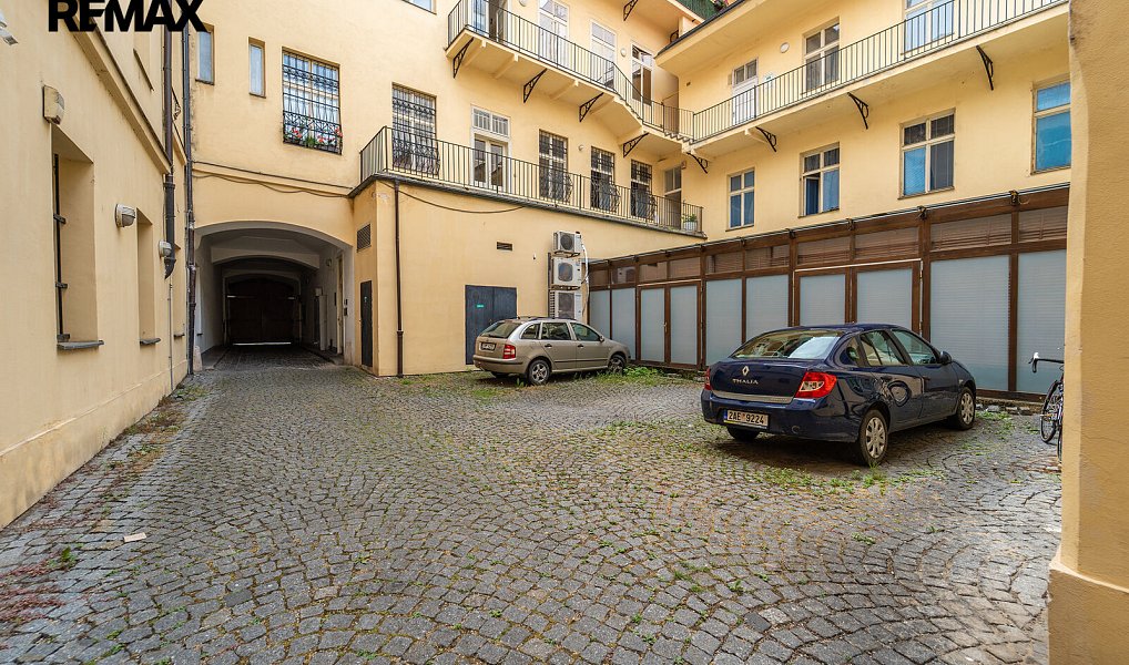 Prodej bytu 2+kk 88 m², Praha – náhled fotky 18