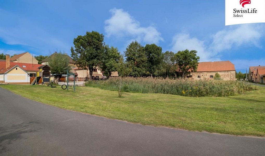 Prodej stavebního pozemku 1 138 m², Klobuky – náhled fotky 23