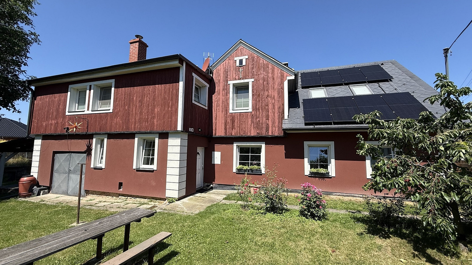 Prodej domu 220 m² s pozemkem 912 m²