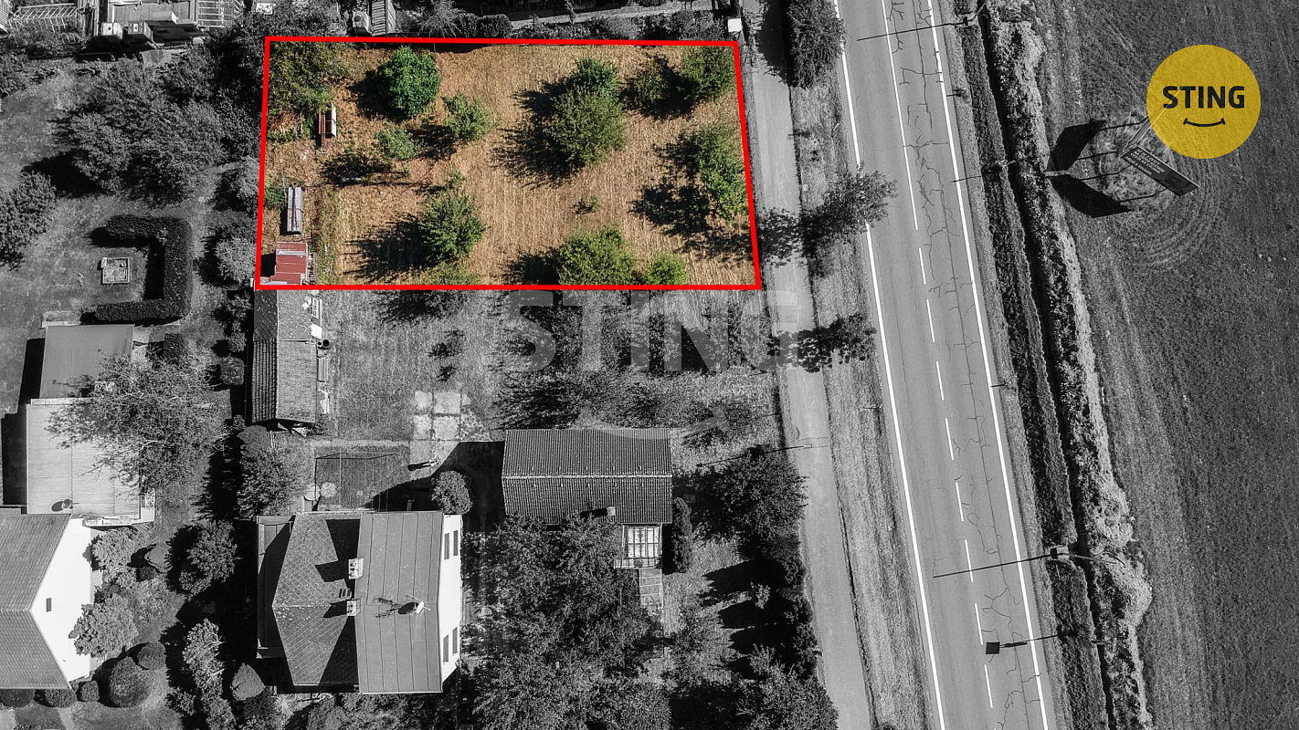 Prodej stavebního pozemku 698 m² – fotografie 3