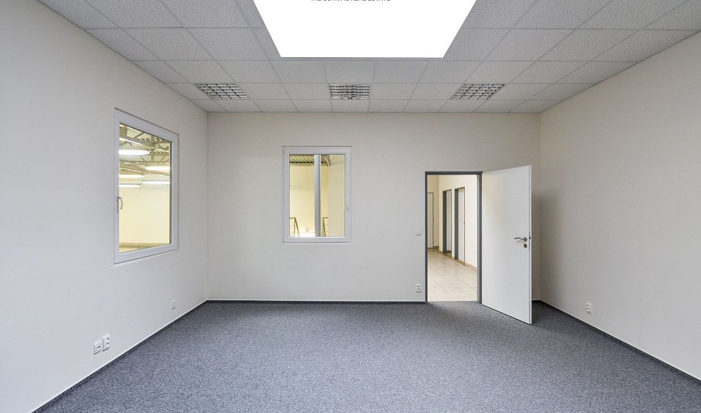 Pronájem skladovacích prostor 1 395 m², Praha – náhled fotky 10
