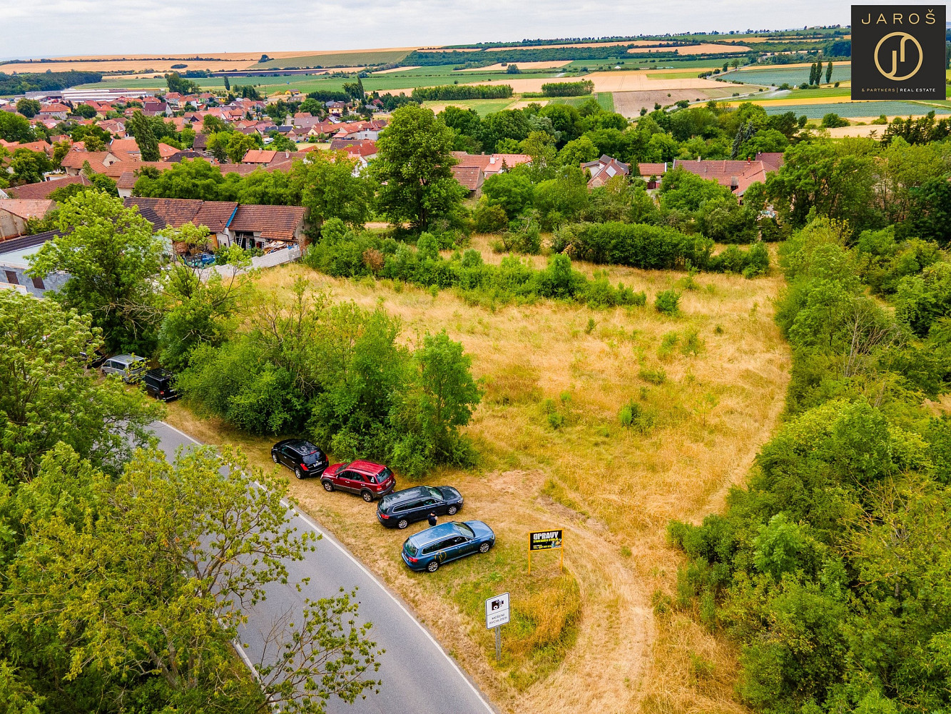 Prodej stavebního pozemku 800 m² – fotografie 4