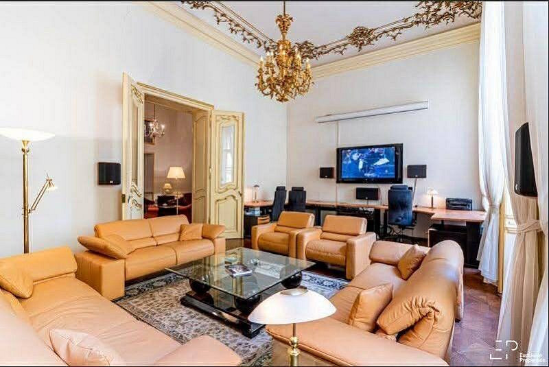 Prodej bytu 4+kk 142 m² – fotografie 2