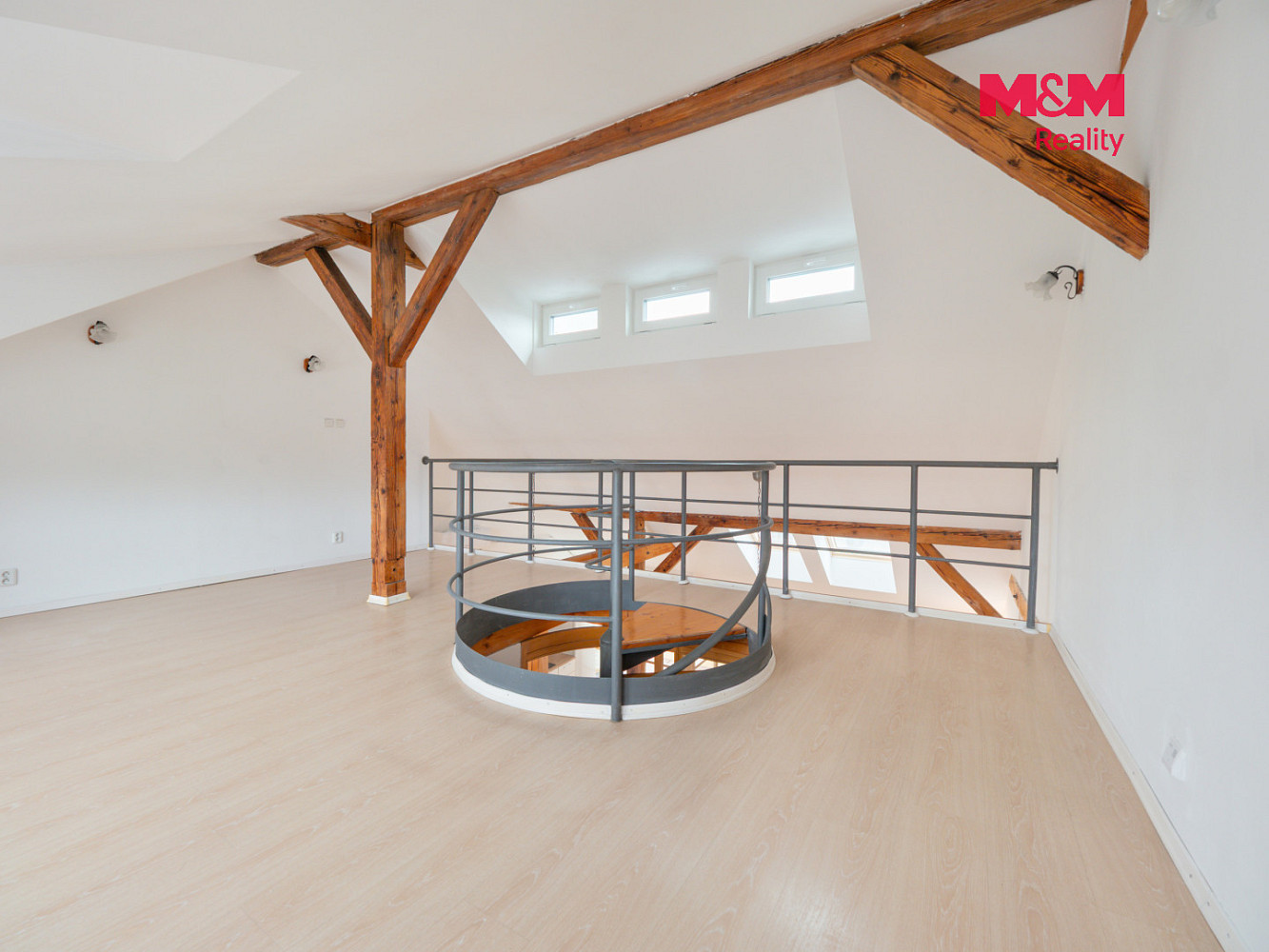 Pronájem bytu 3+kk 104 m² – další