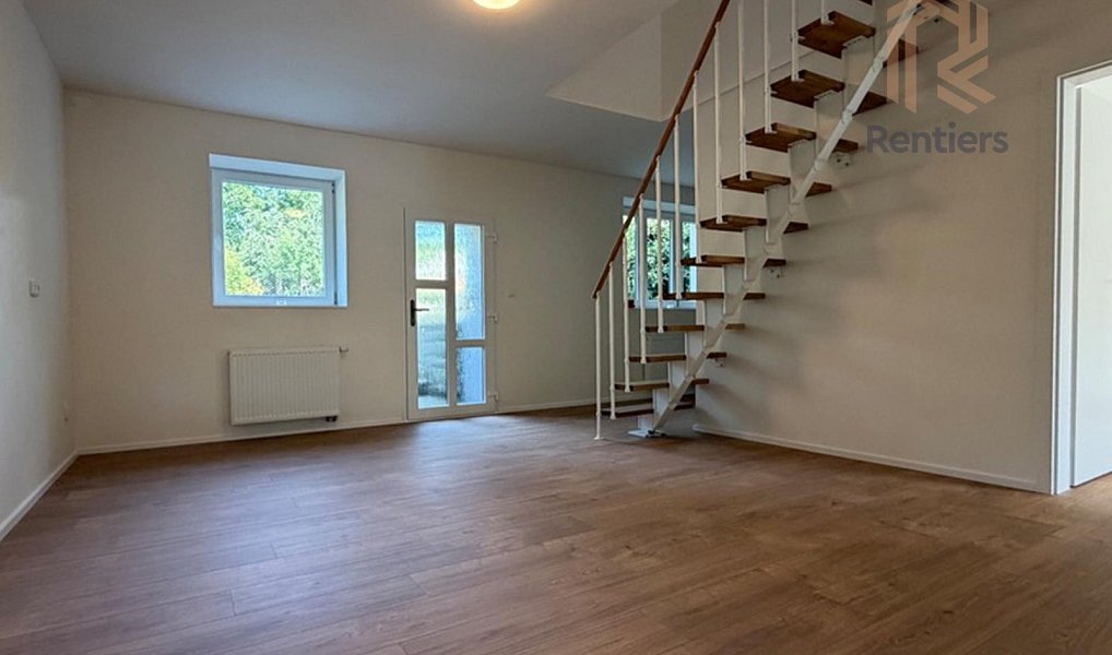 Prodej domu 137 m² s pozemkem 332 m², Rostoklaty – náhled fotky 4