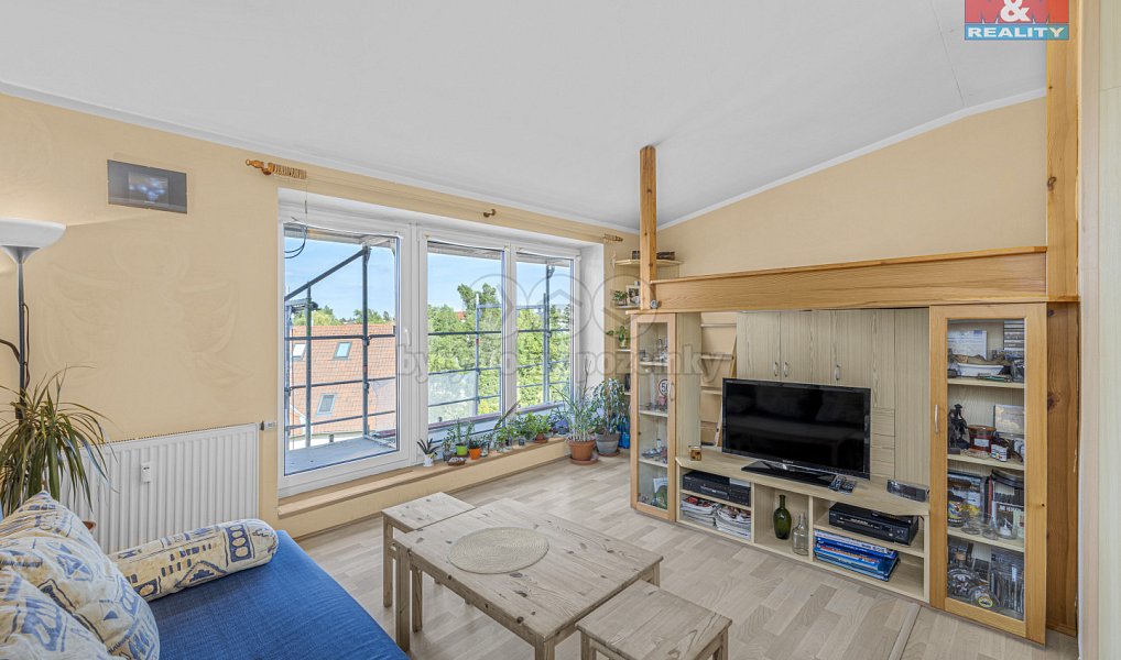 Prodej bytu 1+kk 36 m², Jesenice – náhled fotky 5