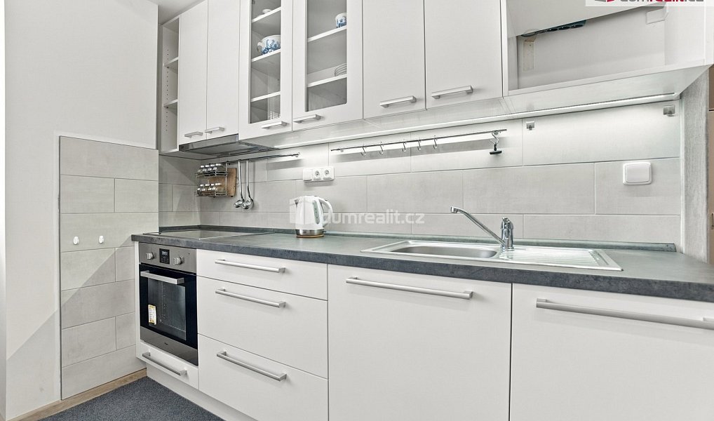 Prodej bytu 2+kk 47 m², Ostrov – náhled fotky 3