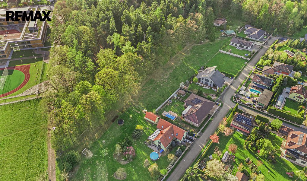 Prodej stavebního pozemku 4 224 m², Louňovice – náhled fotky 6
