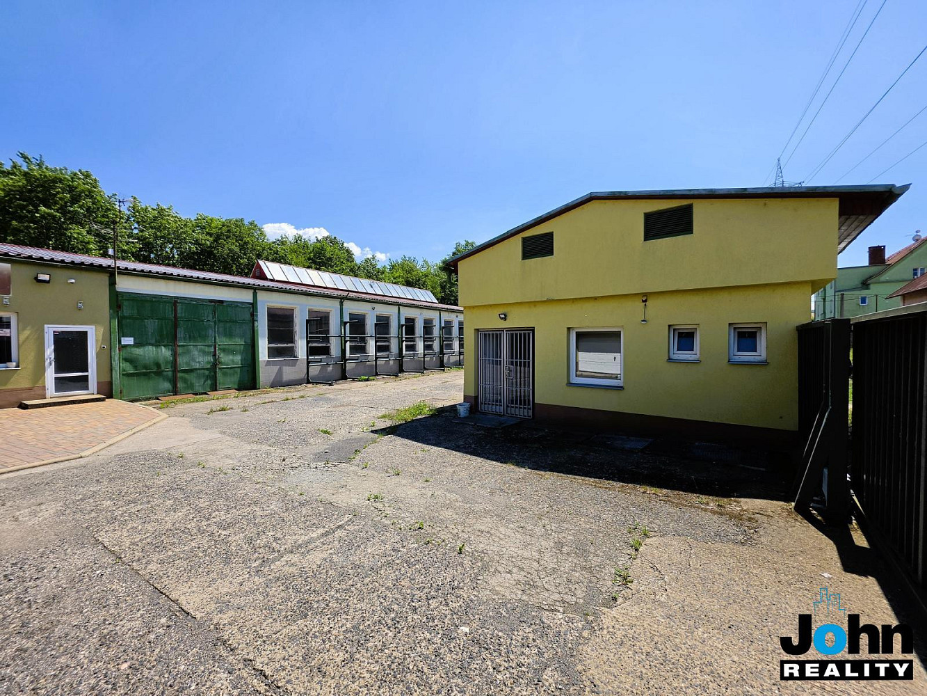 Prodej výrobních prostor 1 965 m² – fotografie 3