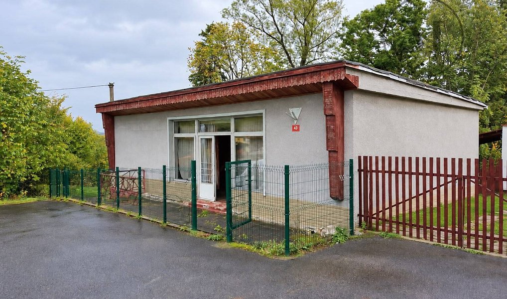 Prodej obchodních prostor 99 m², Bošice – náhled fotky 2
