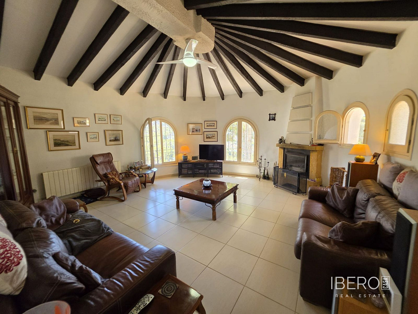 Prodej domu 217 m² s pozemkem 1 056 m² — photo 4