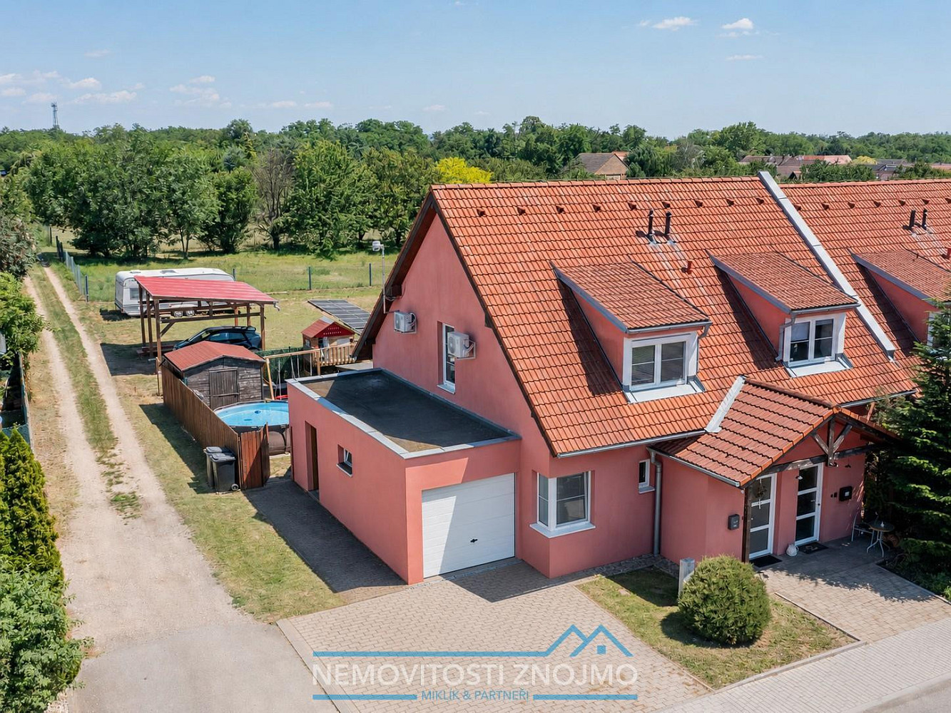 Prodej domu 105 m² s pozemkem 210 m² — photo 2