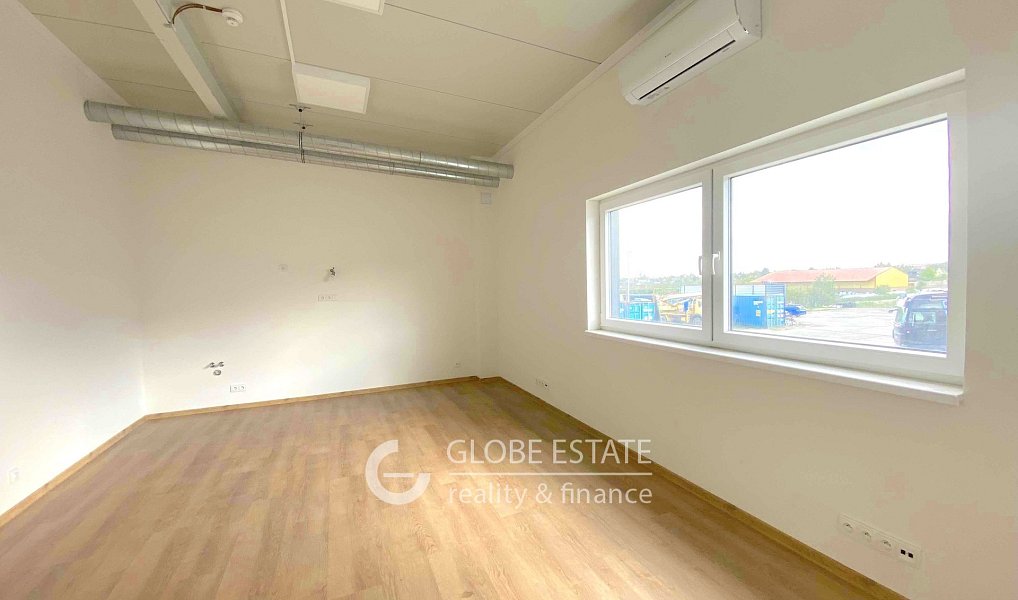 Pronájem skladovacích prostor 1 600 m², Nehvizdy – náhled fotky 9
