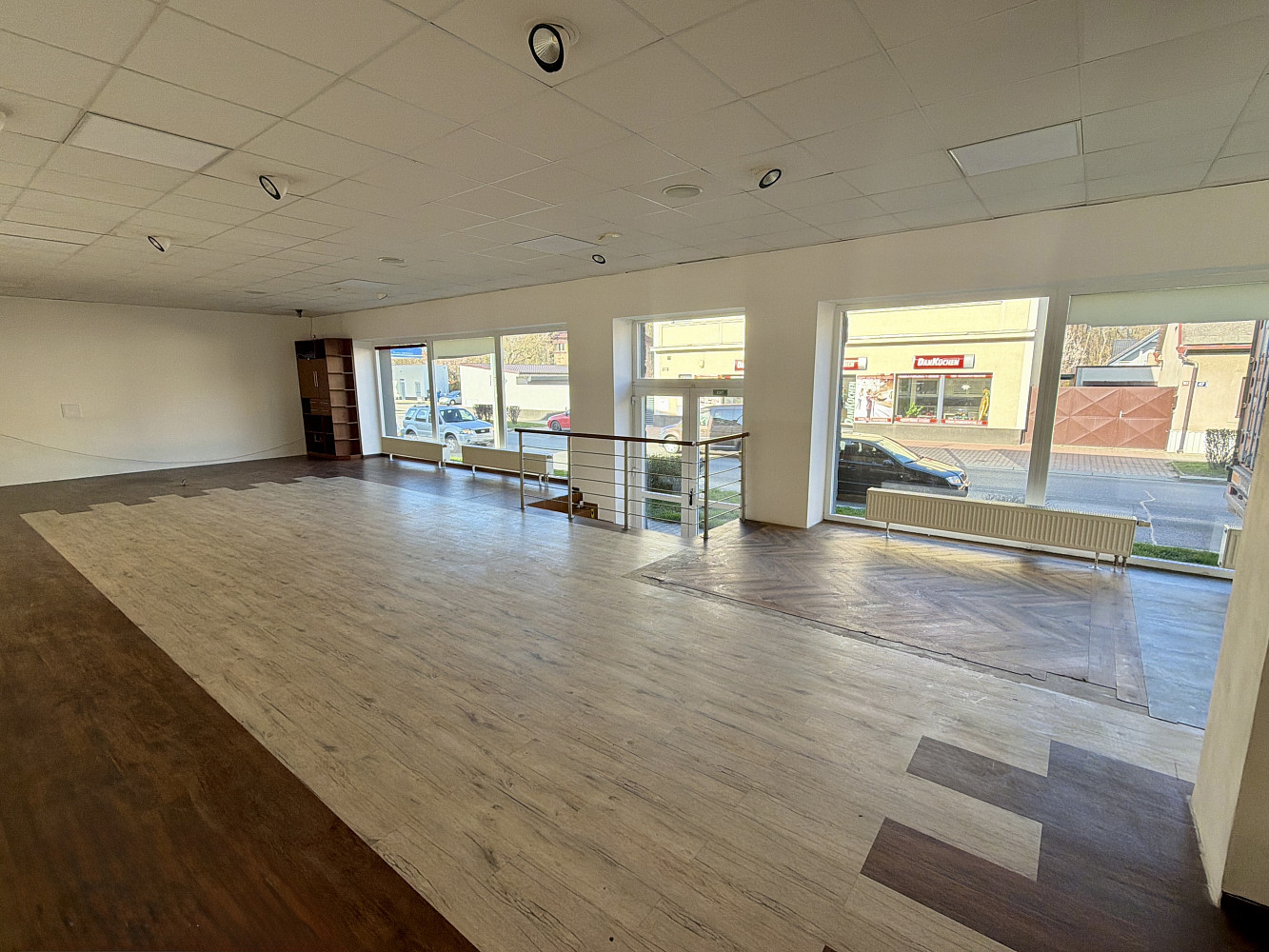 Pronájem obchodních prostor 1 000 m² — photo 5