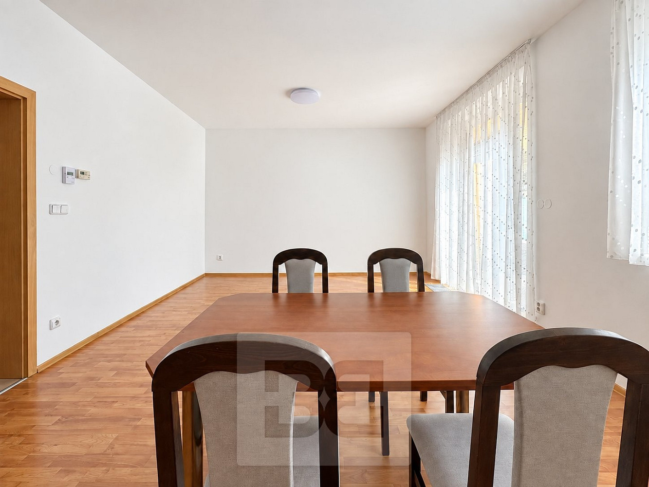 Pronájem bytu 3+kk 90 m² – fotografie 4