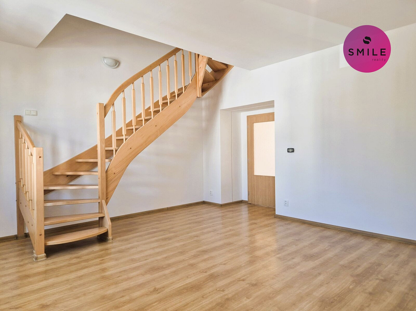 Pronájem bytu 4+kk 101 m² – fotografie 4