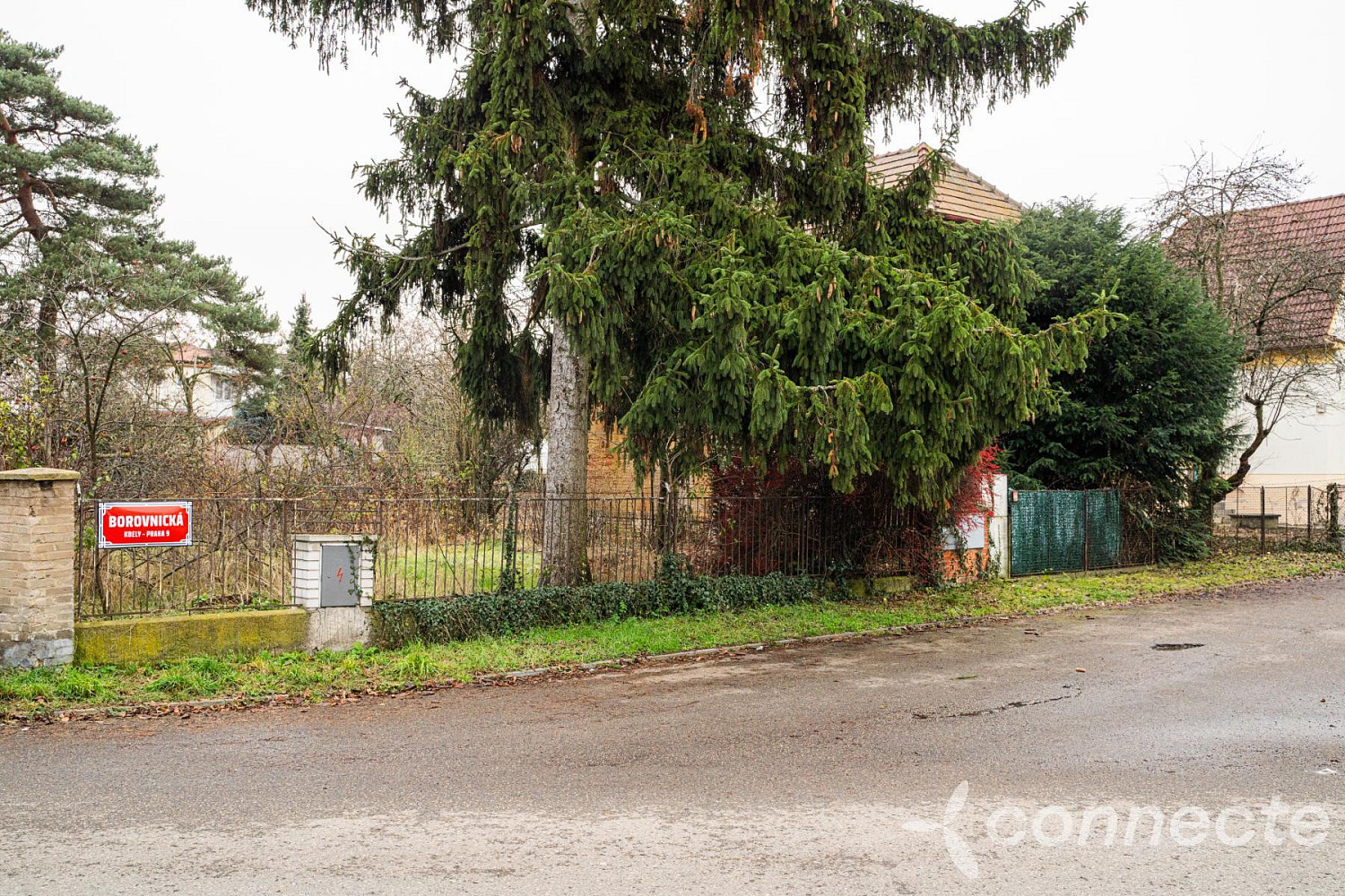 Prodej stavebního pozemku 895 m² — photo 2