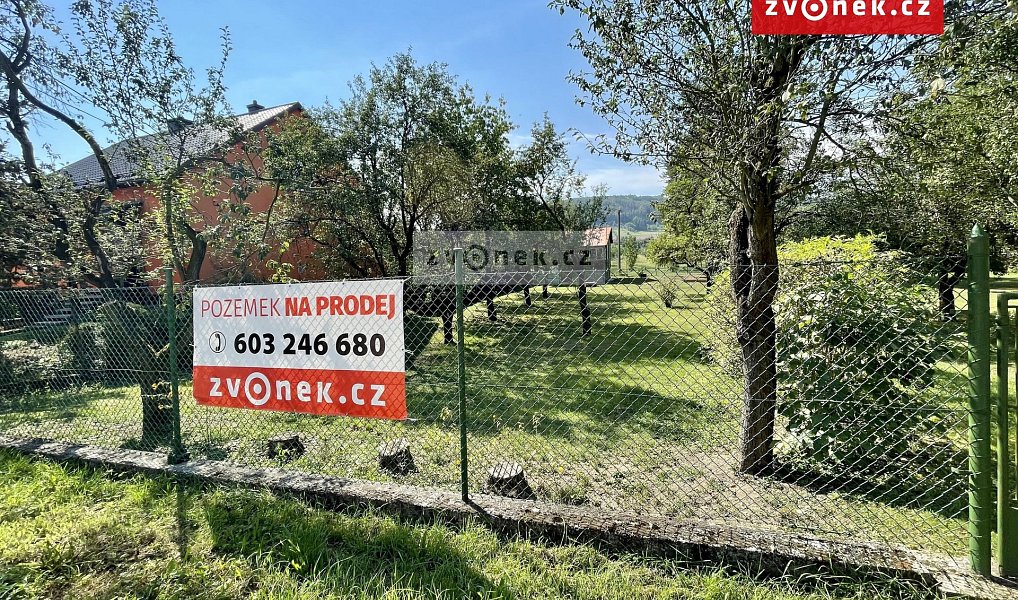 Prodej stavebního pozemku 813 m², Zlín – náhled fotky 8
