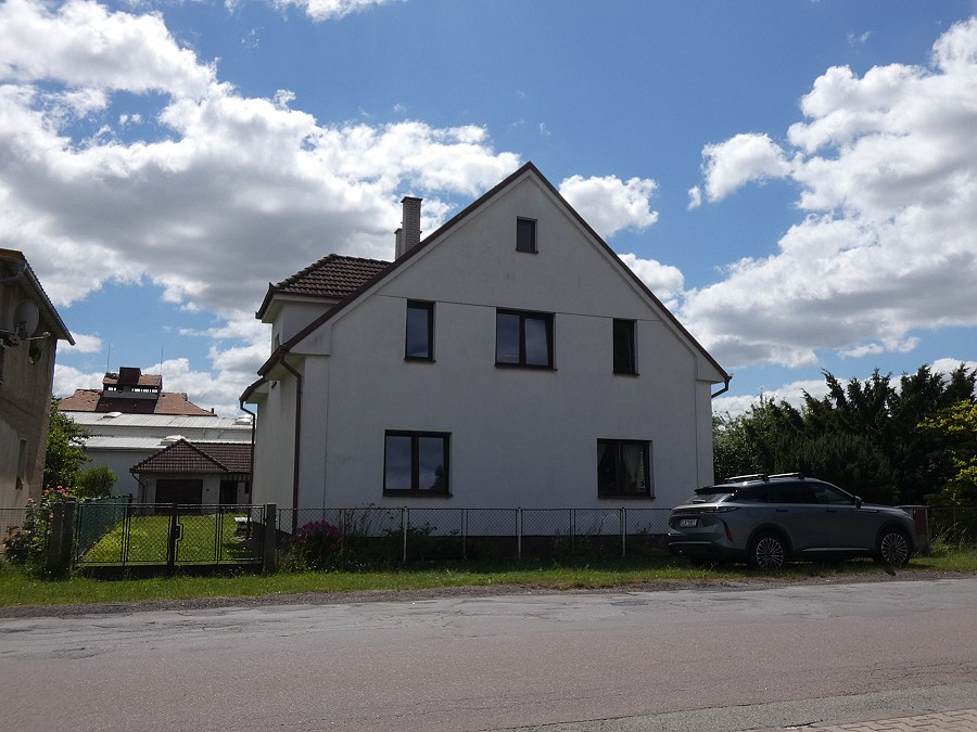 Prodej domu 190 m² s pozemkem 1 311 m²