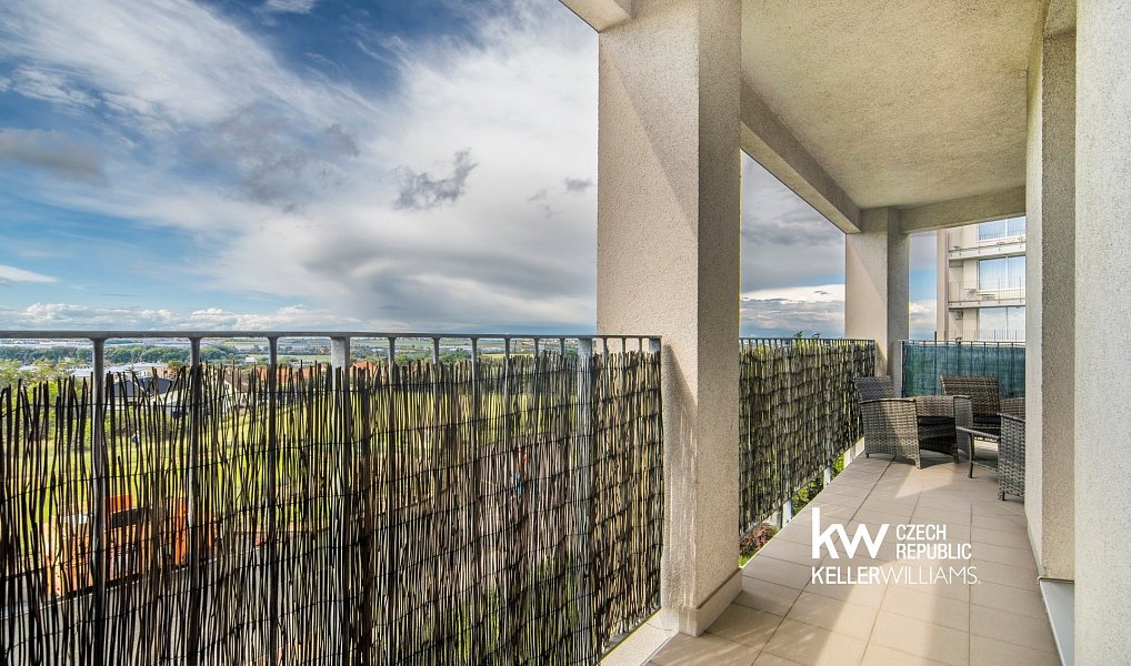 Prodej bytu 4+kk 95 m², Praha – náhled fotky 2