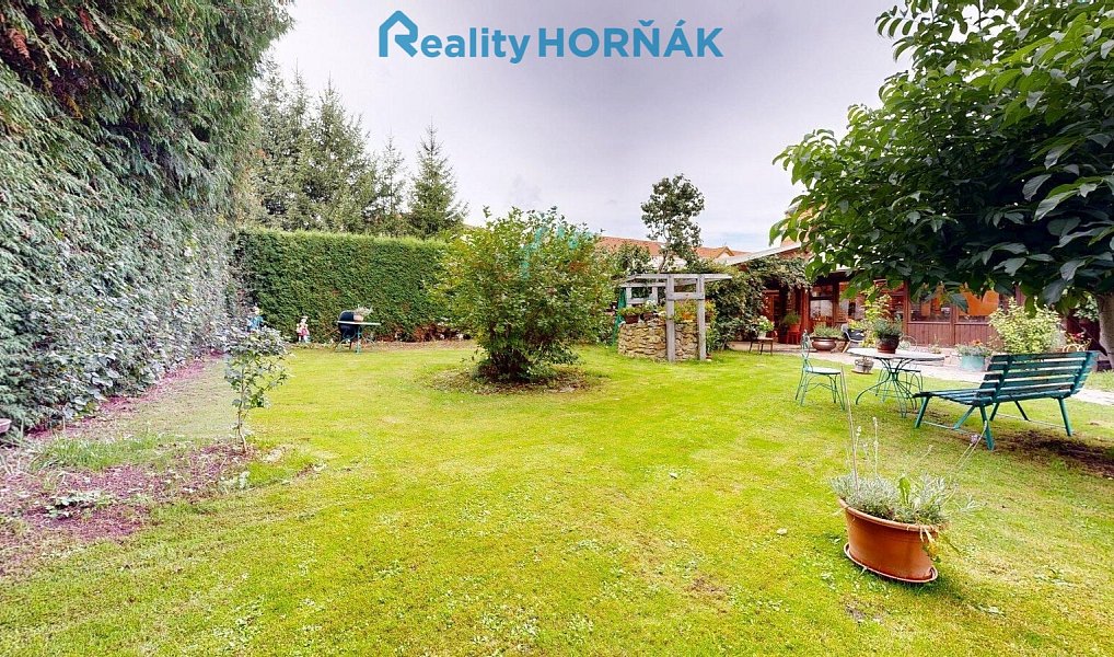 Prodej domu 364 m² s pozemkem 1 261 m², Votice – náhled fotky 35