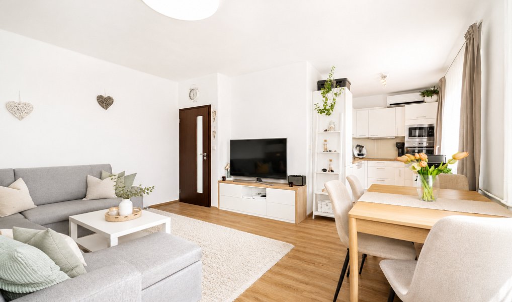 Prodej bytu 2+kk 56 m², Roztoky – náhled fotky 10