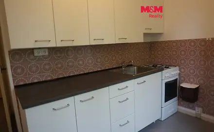 Pronájem bytu 3+1 60 m², Hlavní, Otrokovice - Kvítkovice, okres Zlín