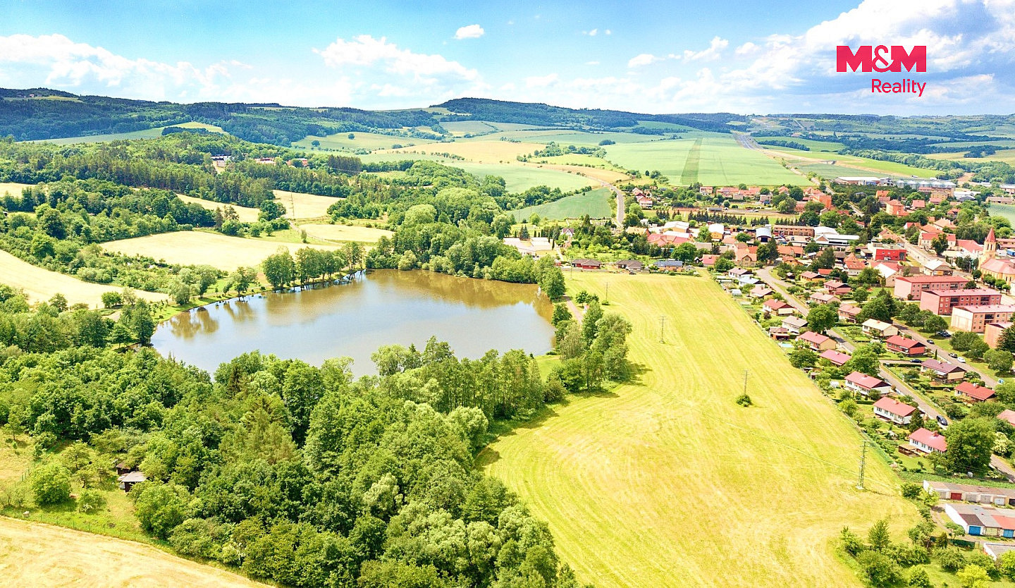 Prodej stavebního pozemku 854 m² – fotografie 2