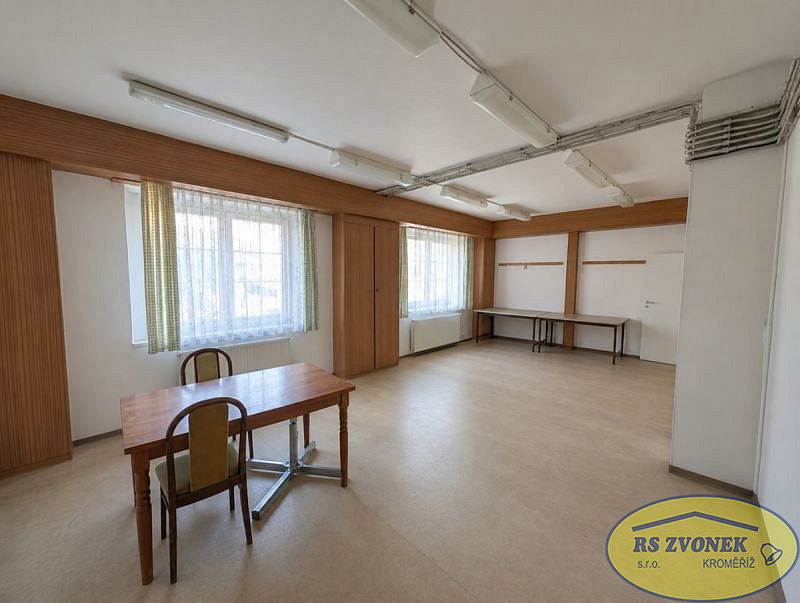 Prodej domu 1 300 m² s pozemkem 1 037 m² – fotografie 5