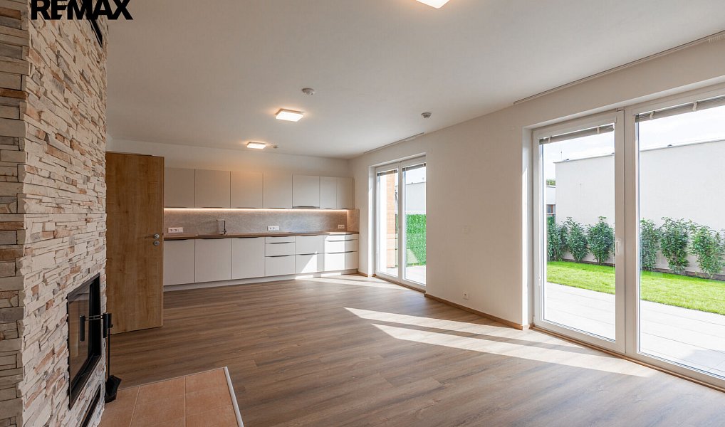 Pronájem domu 107 m² s pozemkem 124 m², Praha – náhled fotky 4