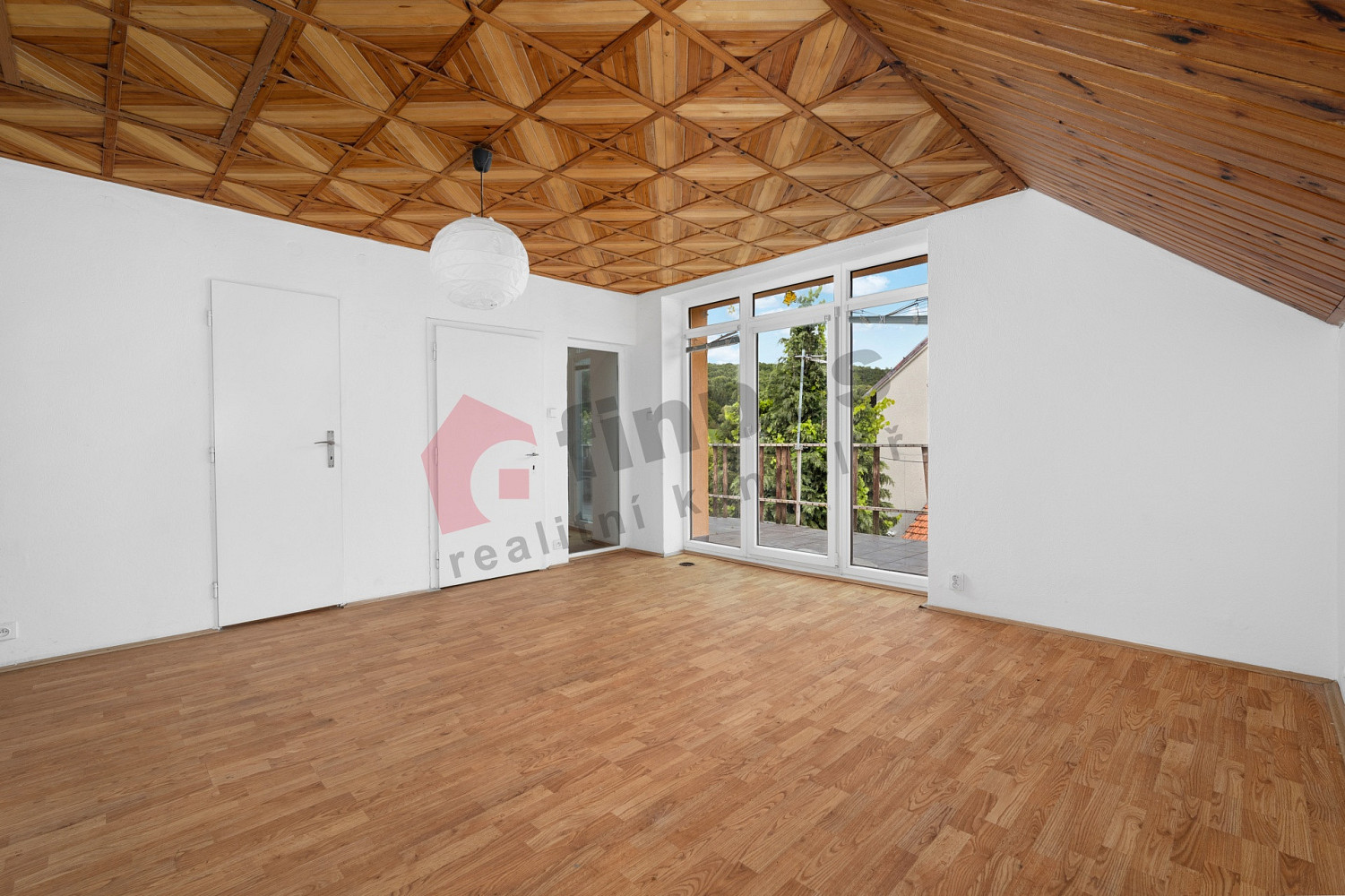 Prodej domu 185 m² s pozemkem 758 m² — photo 3