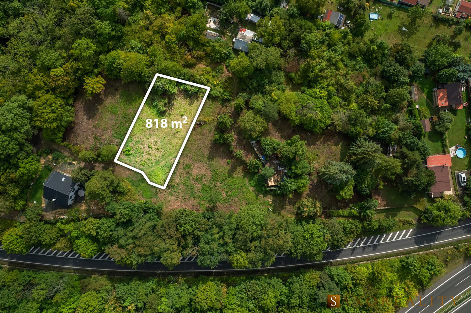 Prodej stavebního pozemku 818 m²