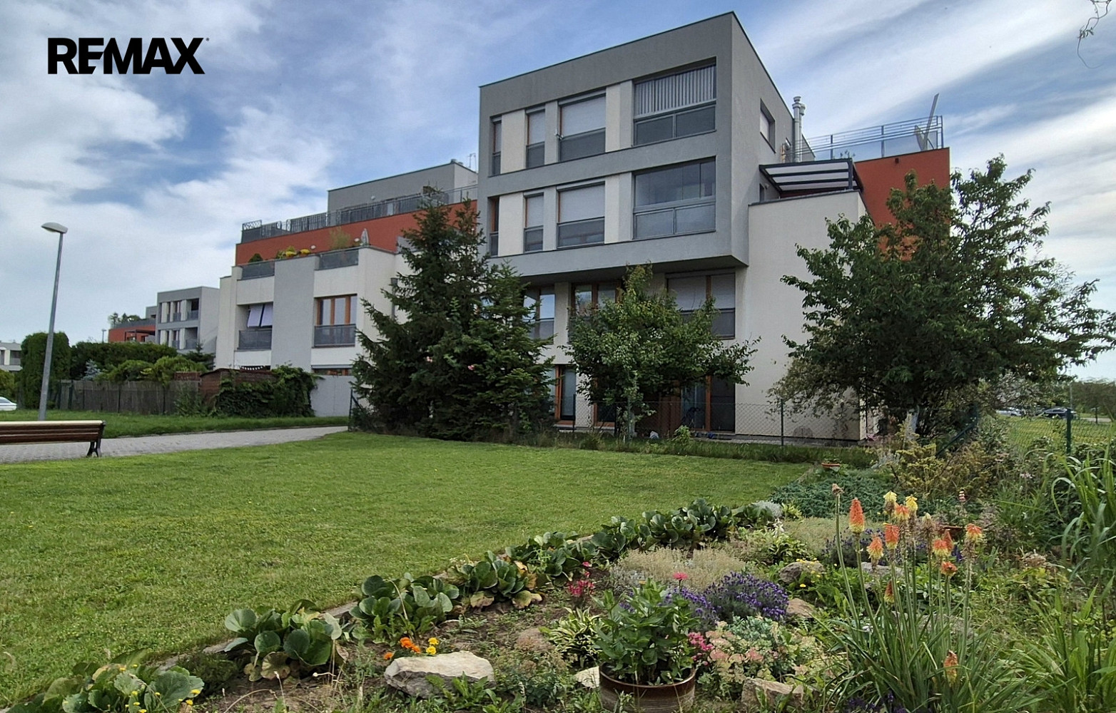 Pronájem bytu 2+kk 52 m²