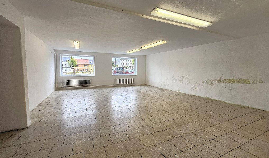 Pronájem obchodních prostor 150 m², Nové Město pod Smrkem – náhled fotky 3