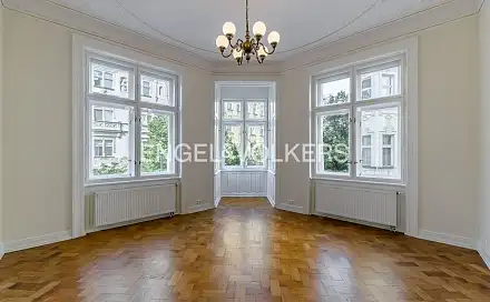 Pronájem bytu 4+1 151 m²